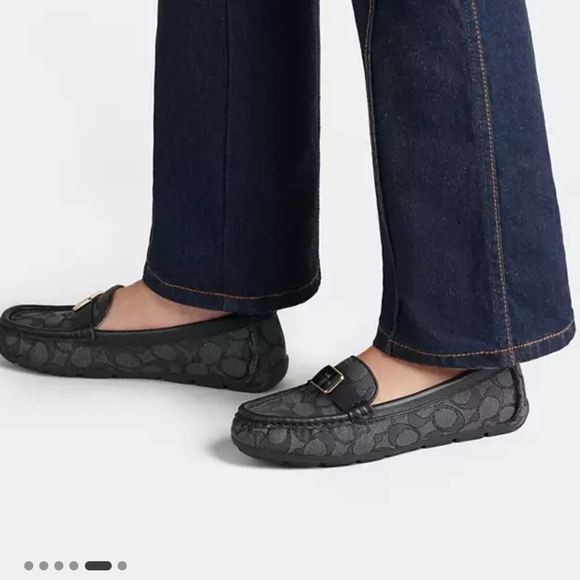 Casual shoe - Picture 4 of 10